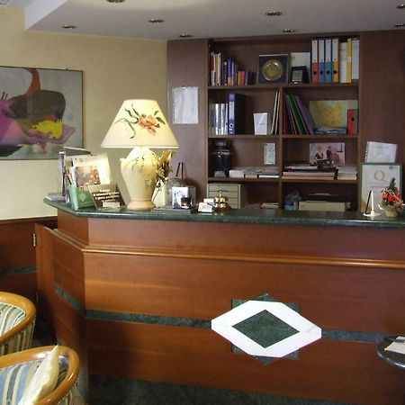 Albergo Il Cochino Монтале Экстерьер фото