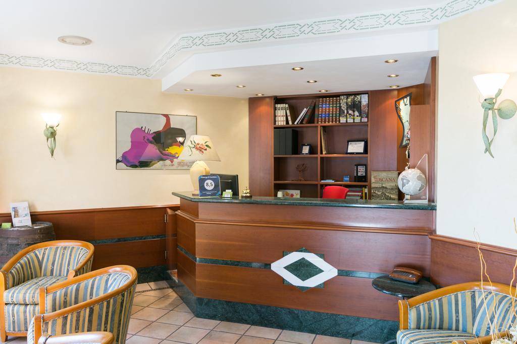 Albergo Il Cochino Монтале Экстерьер фото